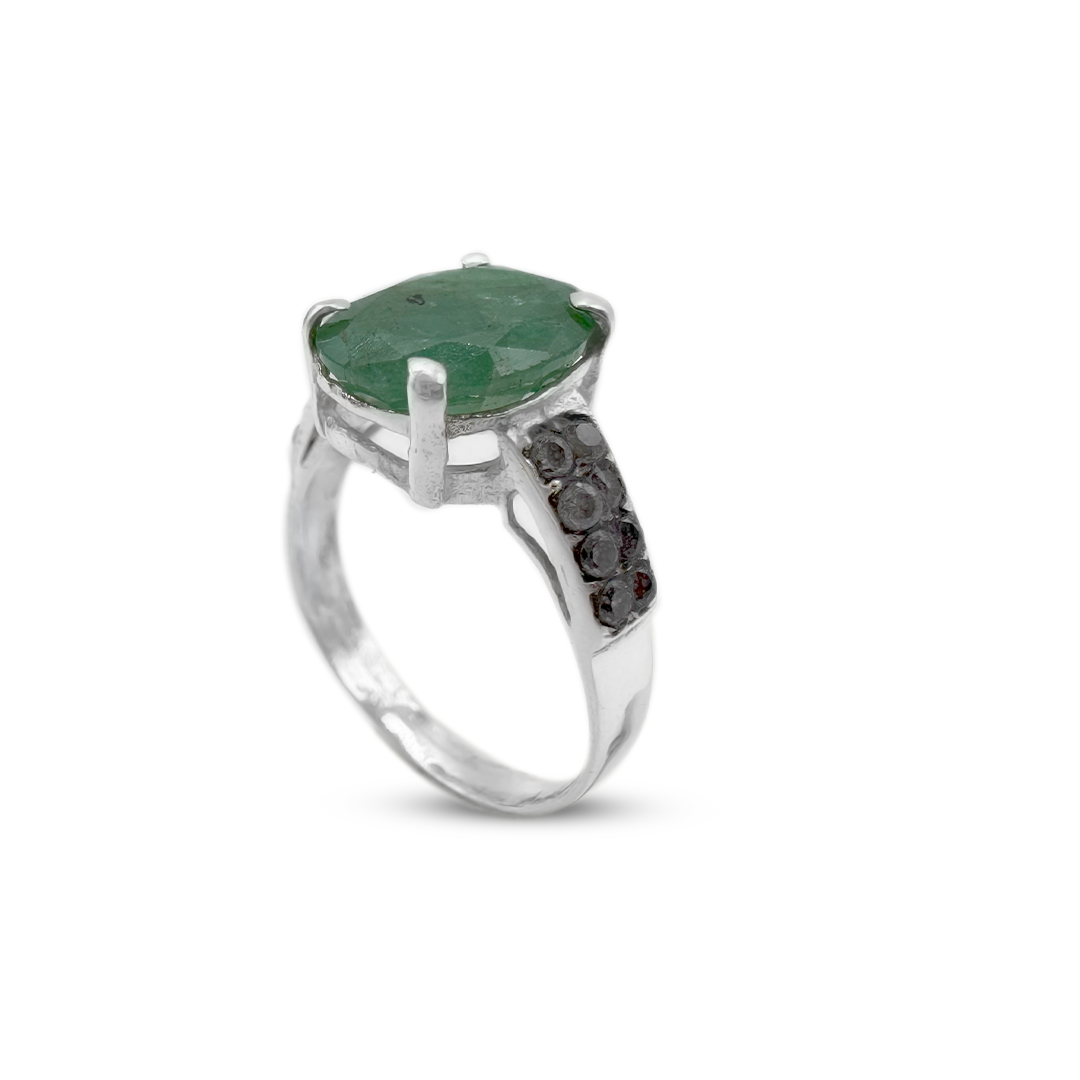 emerald-women-ring-black-zircon-band-3