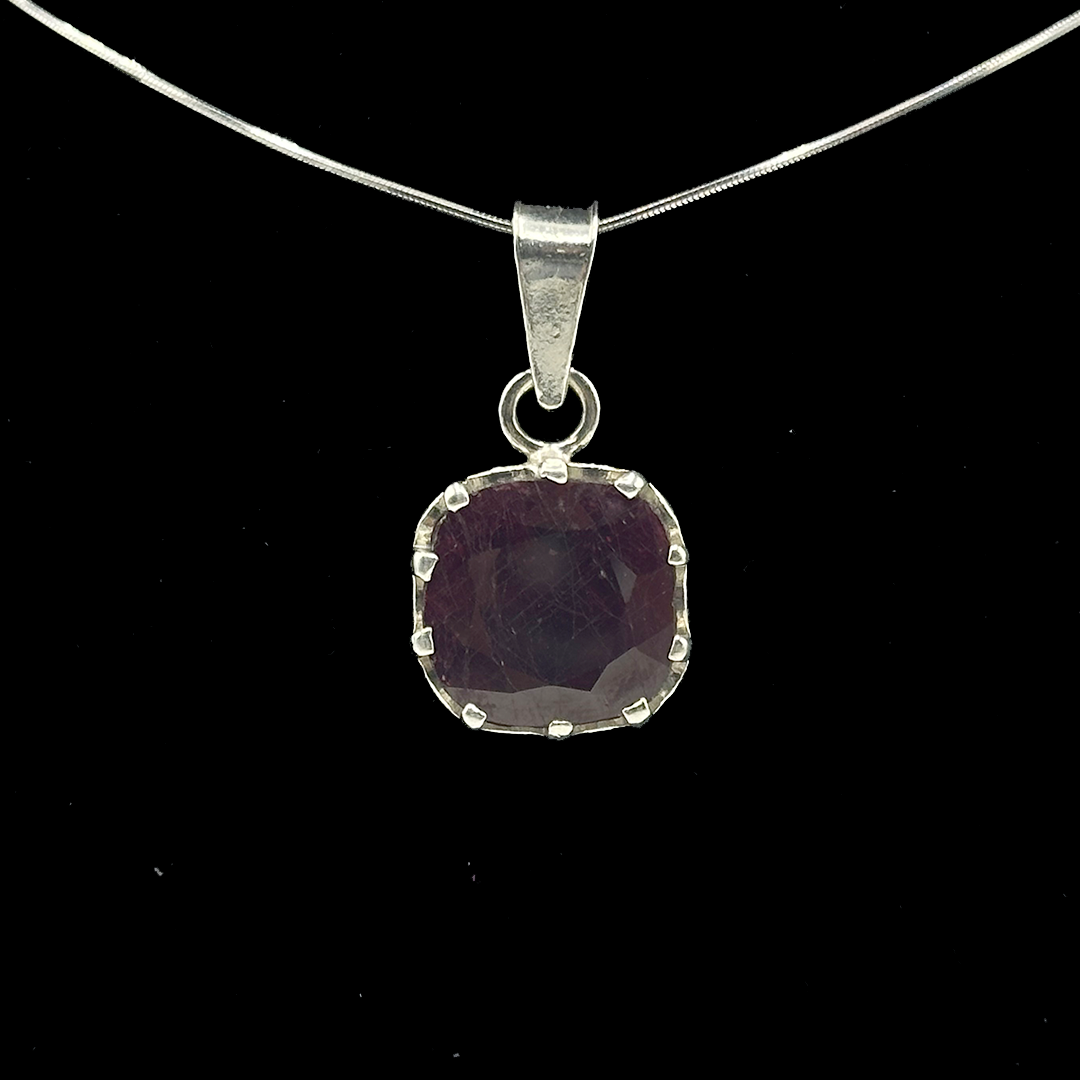 garnet-pendant-lattice-design-1
