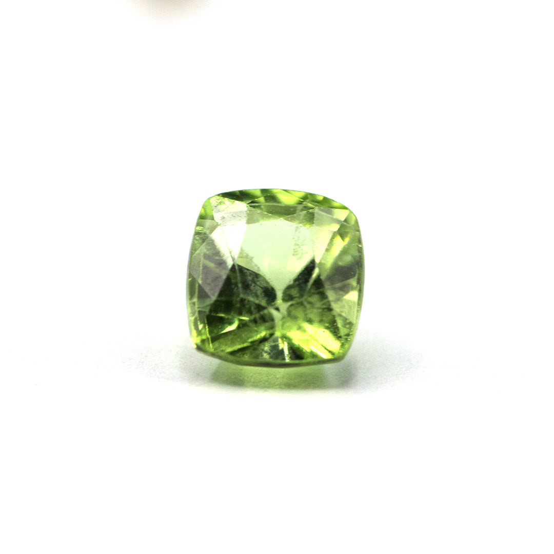 Peridot - 1.9 crt