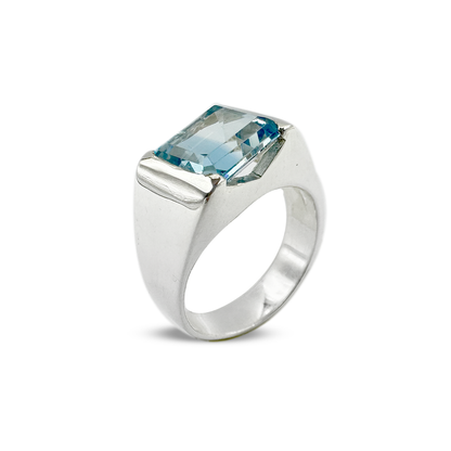 Blue Topaz Men Ring - V Top Deign