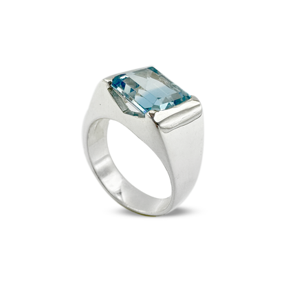Blue Topaz Men Ring - V Top Deign