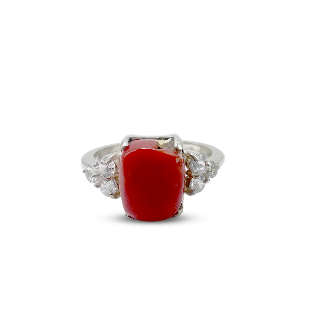 Coral Women Ring - 3 Zircon Band