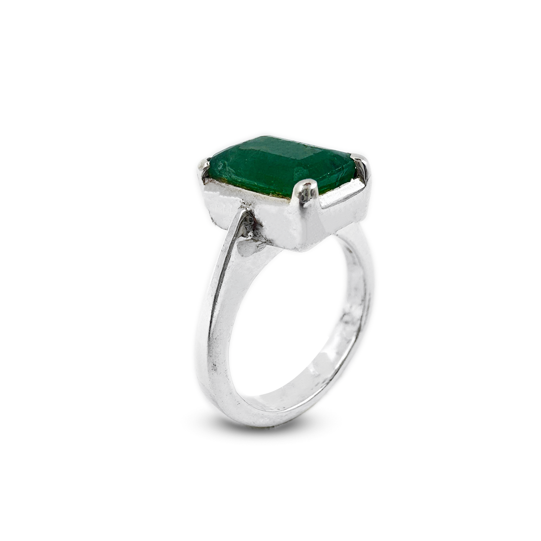 emerald-women-ring-recta-simple-design-2