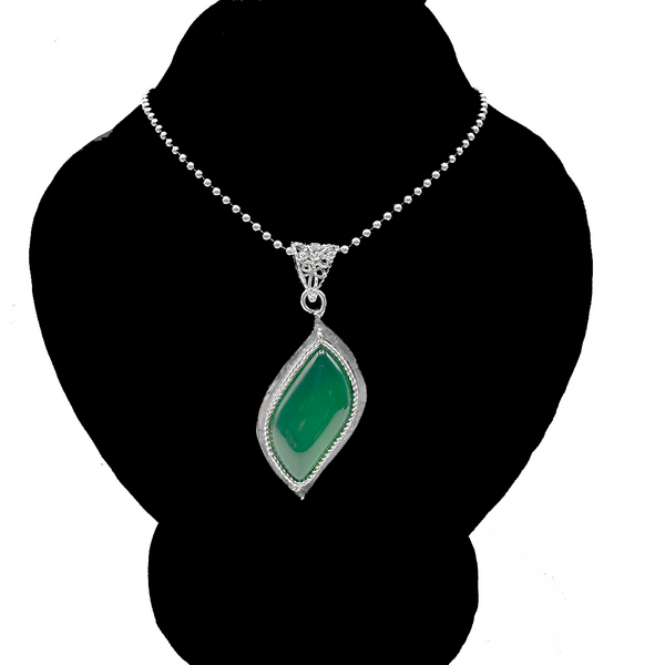 Green Agate Pendant - Silver Patel Design