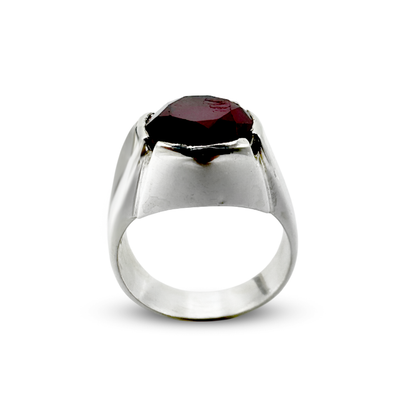 Garnet Men Ring - Corner Dig Design