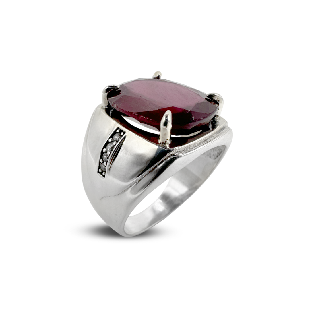 Garnet Men RIng - Royal design