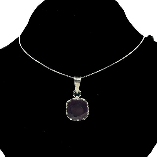 garnet-pendant-lattice-design-2