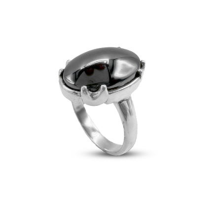 Hematite Women Ring – V Catcher Cup Design