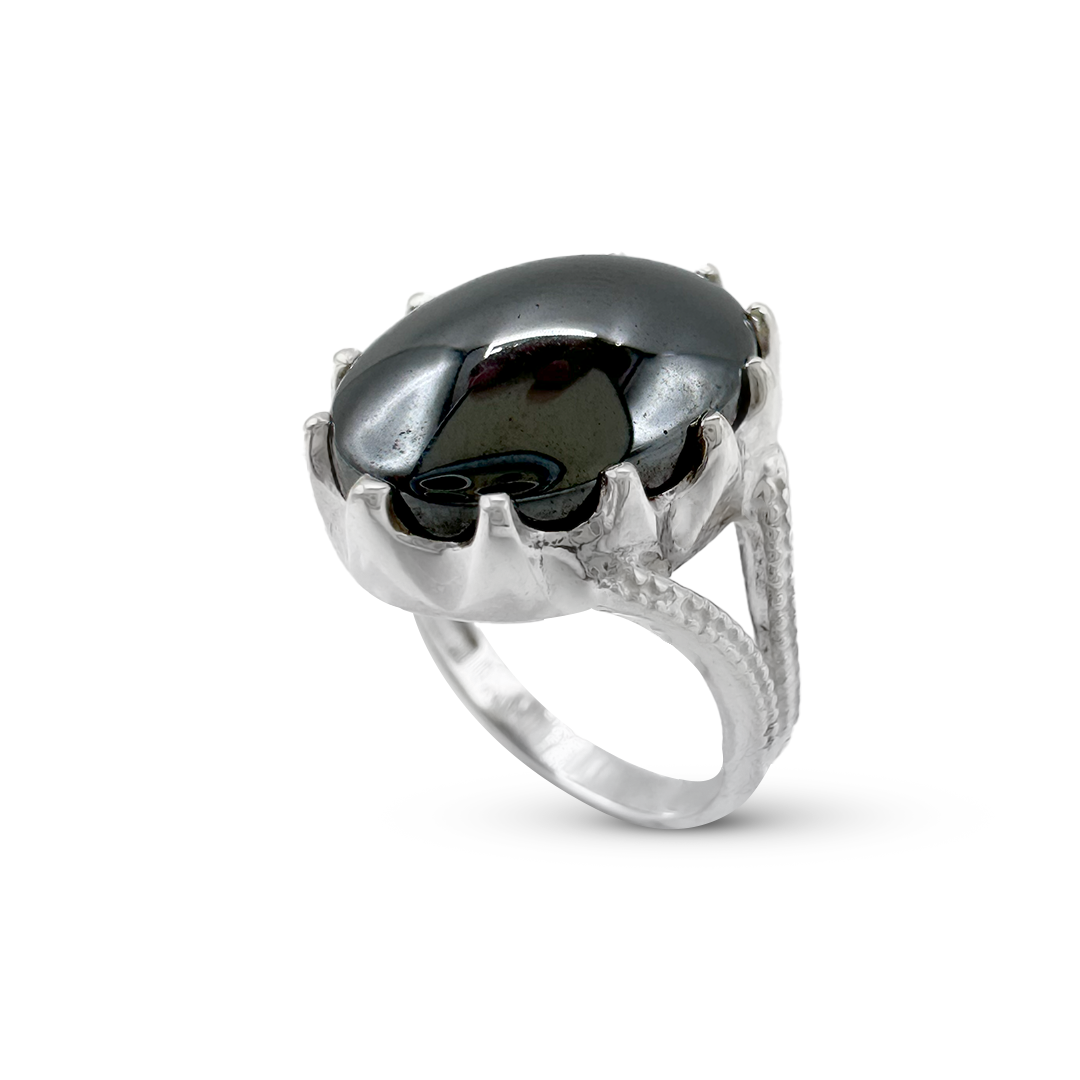 Hematite Women Ring – Cutter V band Design