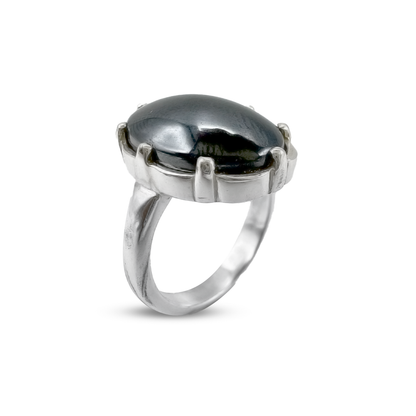 Hematite Women Ring – Castle Cup Design