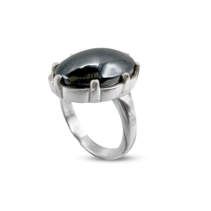 Hematite Women Ring – Castle Cup Design