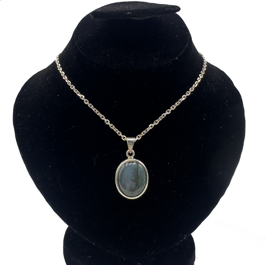 Labradorite Pendant - Old School Oval