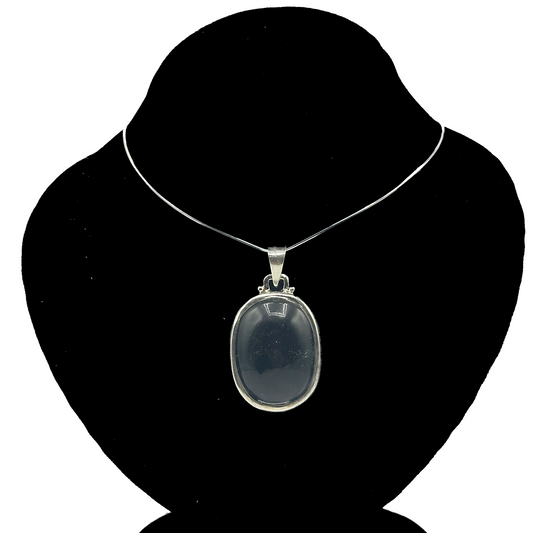 nephrite-pendant-silver-egg-design-2