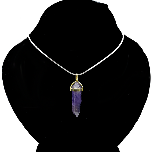 amethyst-pendant-golden-cap-design-1