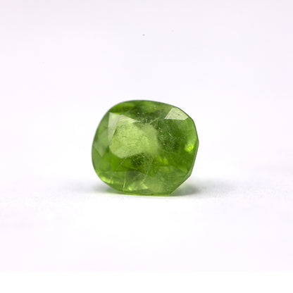 Peridot - 4.8 crt