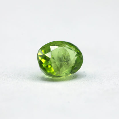 Peridot - 1.65 crt