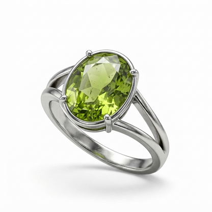 Peridot Women Ring - Strand Solitaire