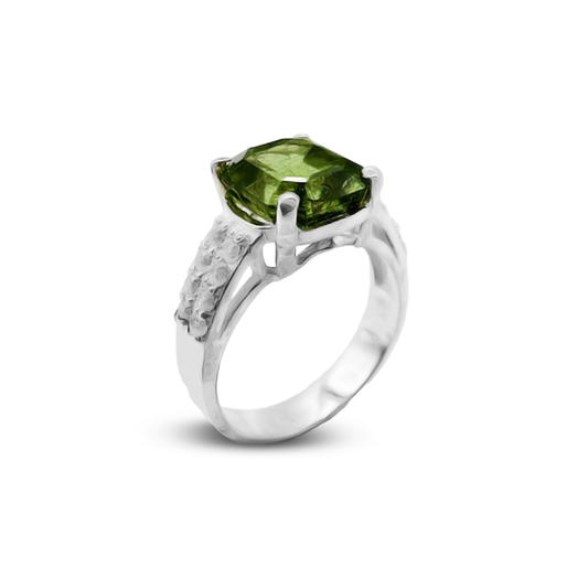 Peridot Women Ring – Zircon Band