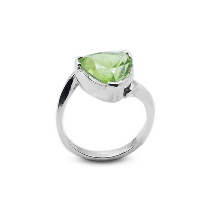 Peridot Women Ring – Vintage Bypass