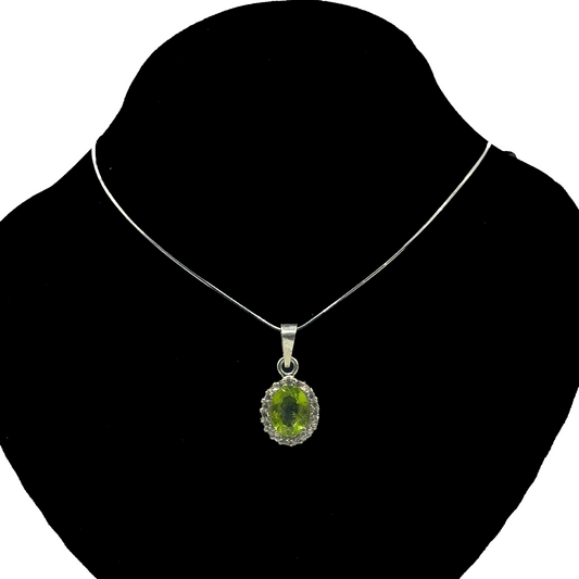 peridot-pendant-round-halo-2