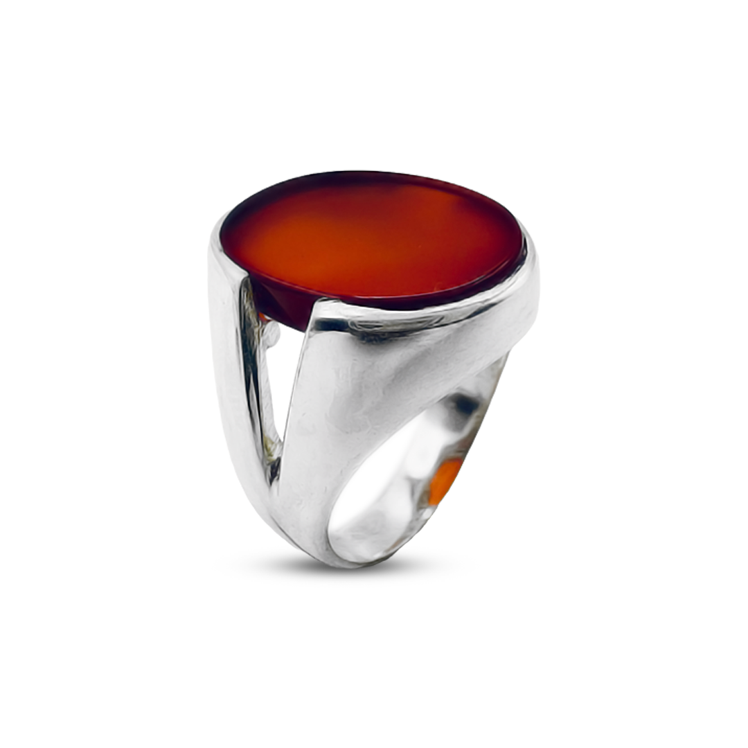 Red Agate Men Ring – Crescent Moon V Band