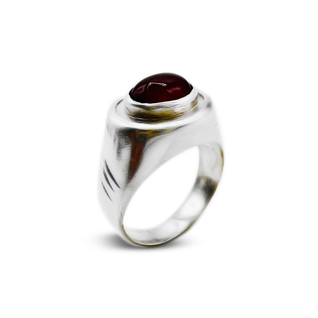 Red Agate Men Ring – Cat Nail Sketch Band