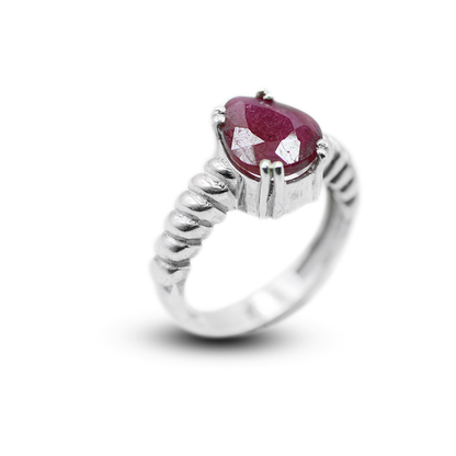 Ruby Women Ring – Halo with Plain V band