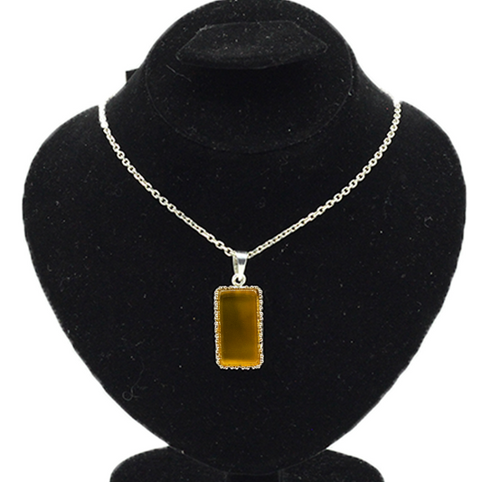 Yellow Agate Pendant - Lattice Design