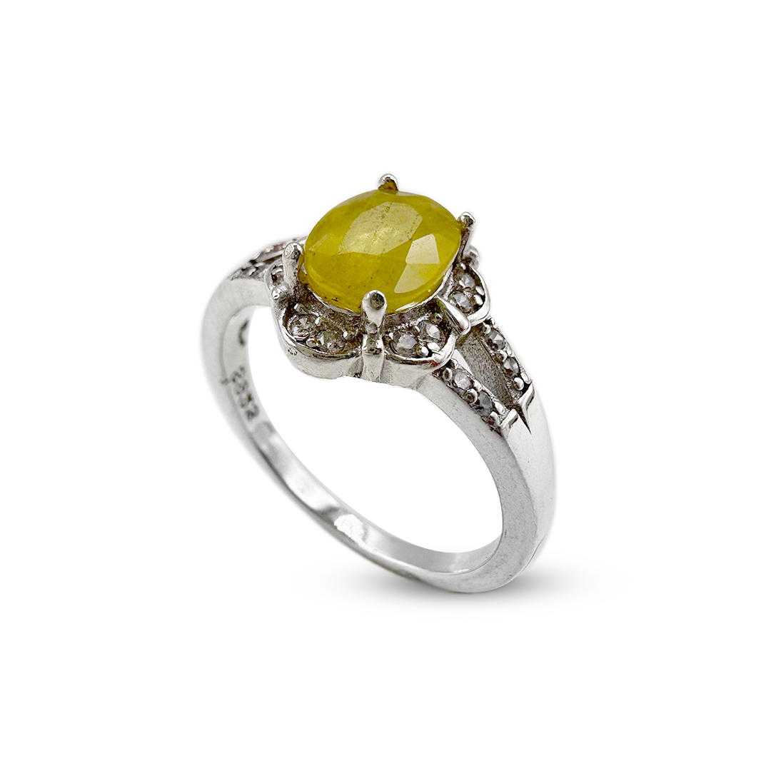 yellow-sapphire-women-ring-zircon-glow-band-design-3